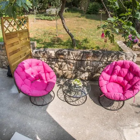 Sweet Apartment